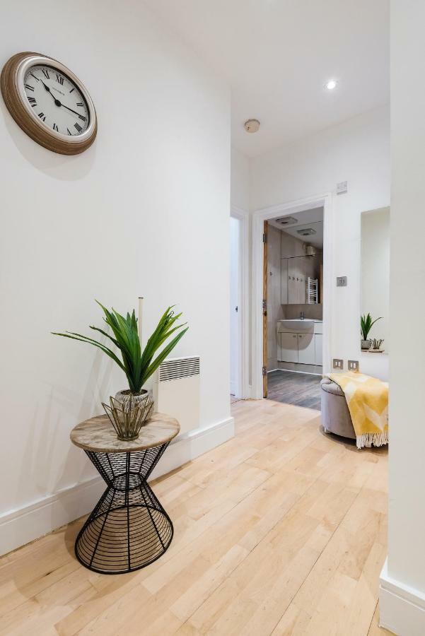 Stylish Hyde Park Apartment Лондон Экстерьер фото
