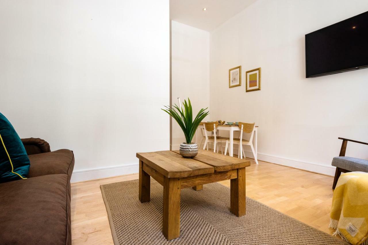 Stylish Hyde Park Apartment Лондон Экстерьер фото