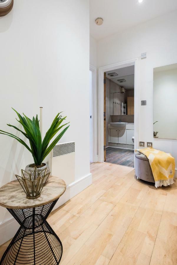 Stylish Hyde Park Apartment Лондон Экстерьер фото